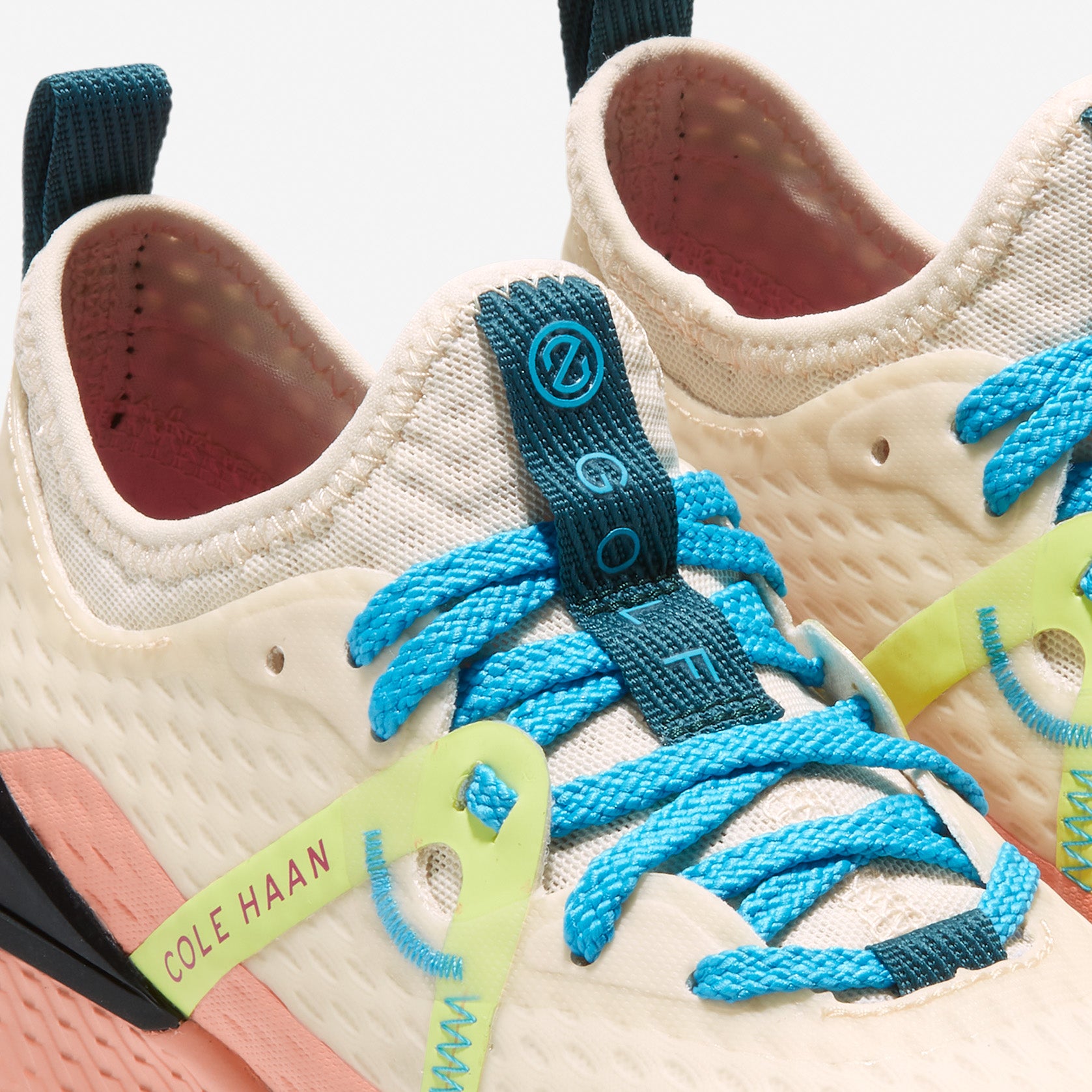 Women's ZER?GRAND Overtake Golf Shoe - Image 7